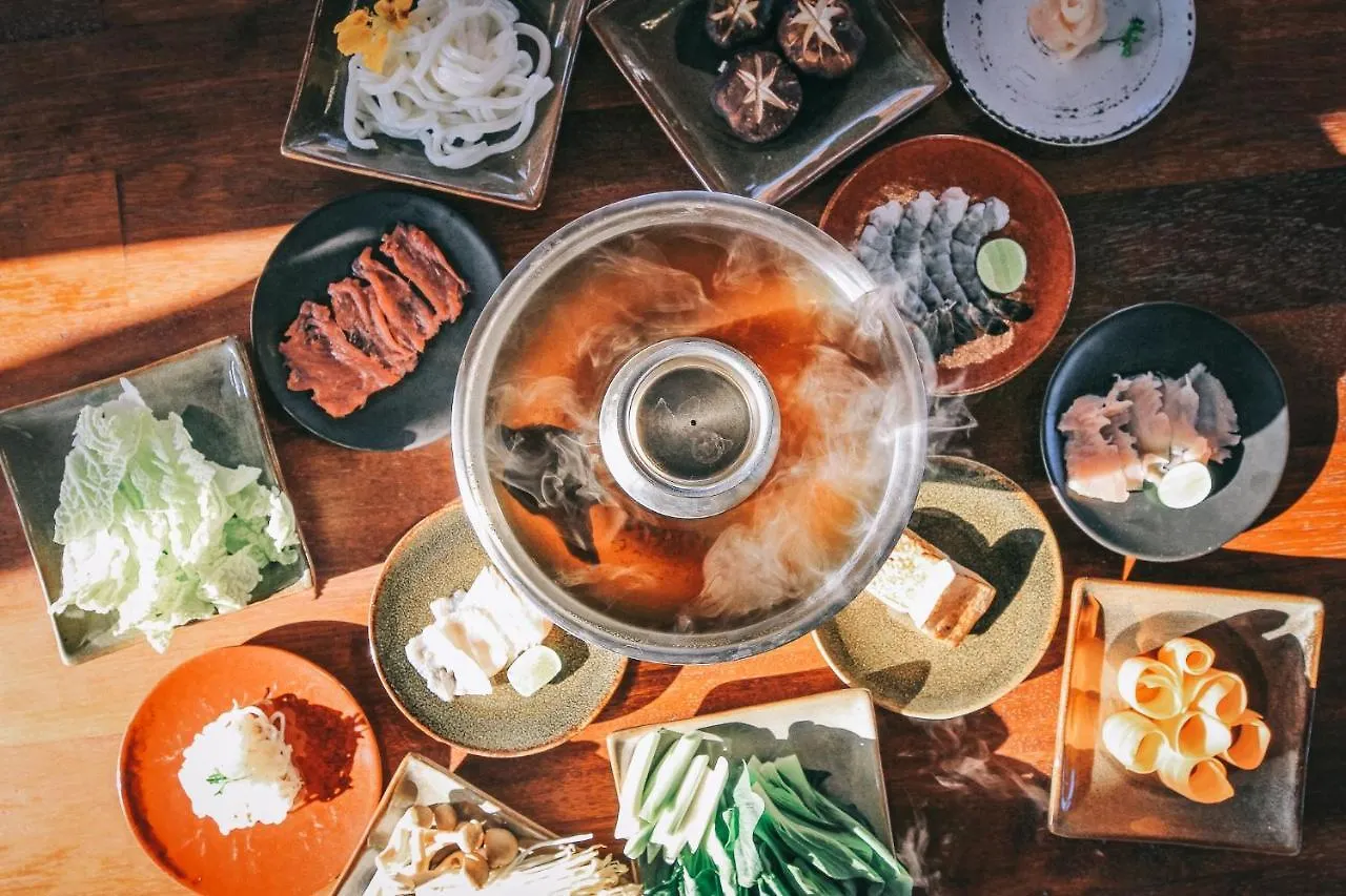 ***** منتجع فندق Kuwarasan A Pramana Experience أوبود إندونيسيا